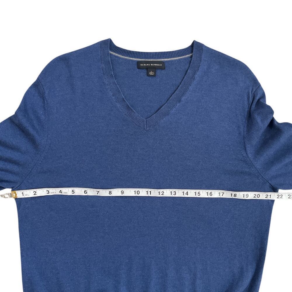 Banana Republic V-neck Silk Cashmere Sweater Blue Large Preppy Academia - Picture 8 of 8